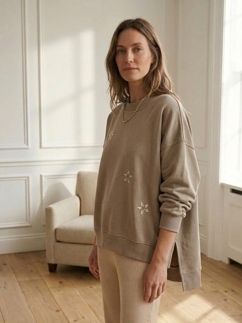 Oversized embroidery sweatshirt