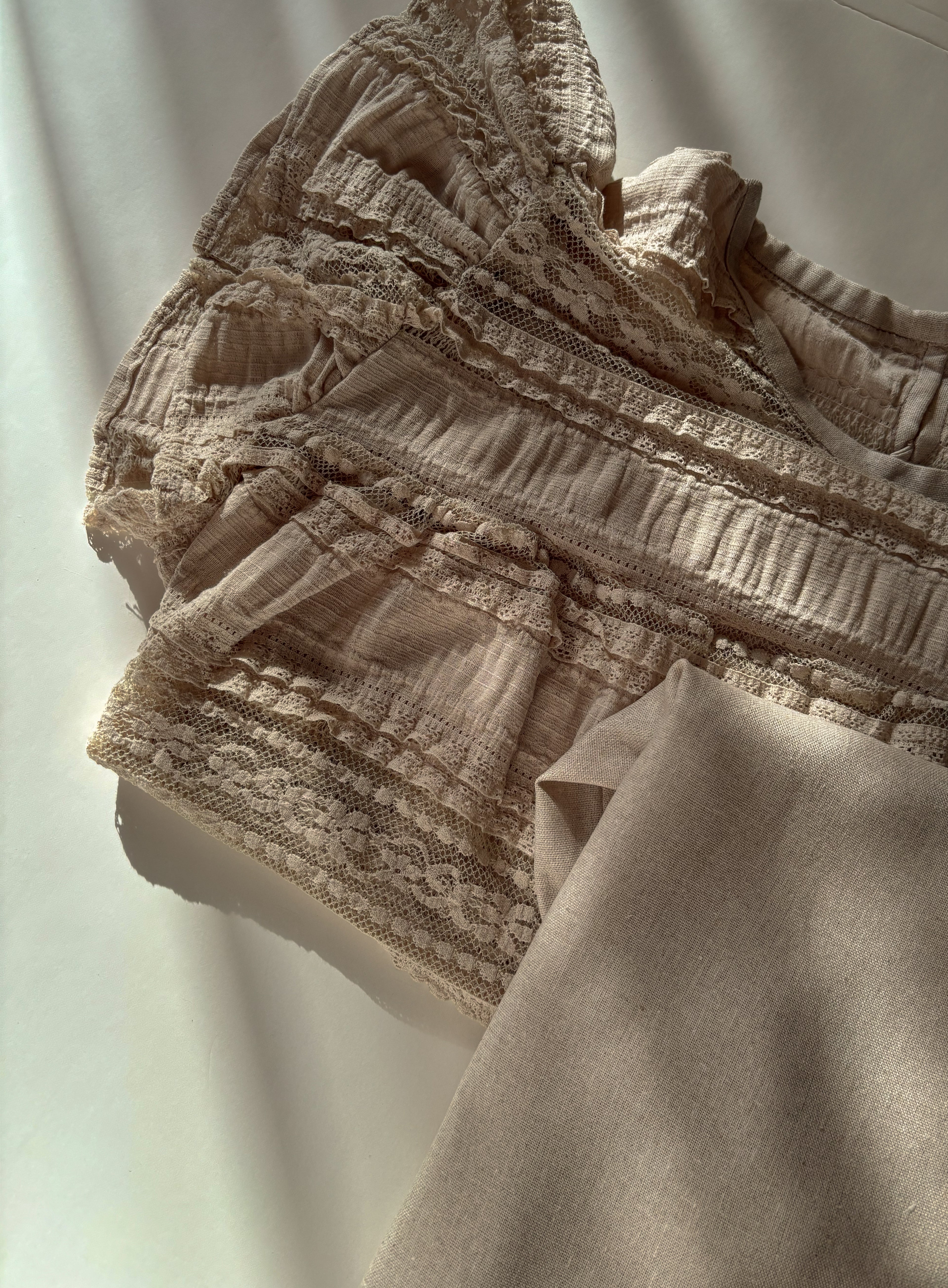 Ruffled top with shorts