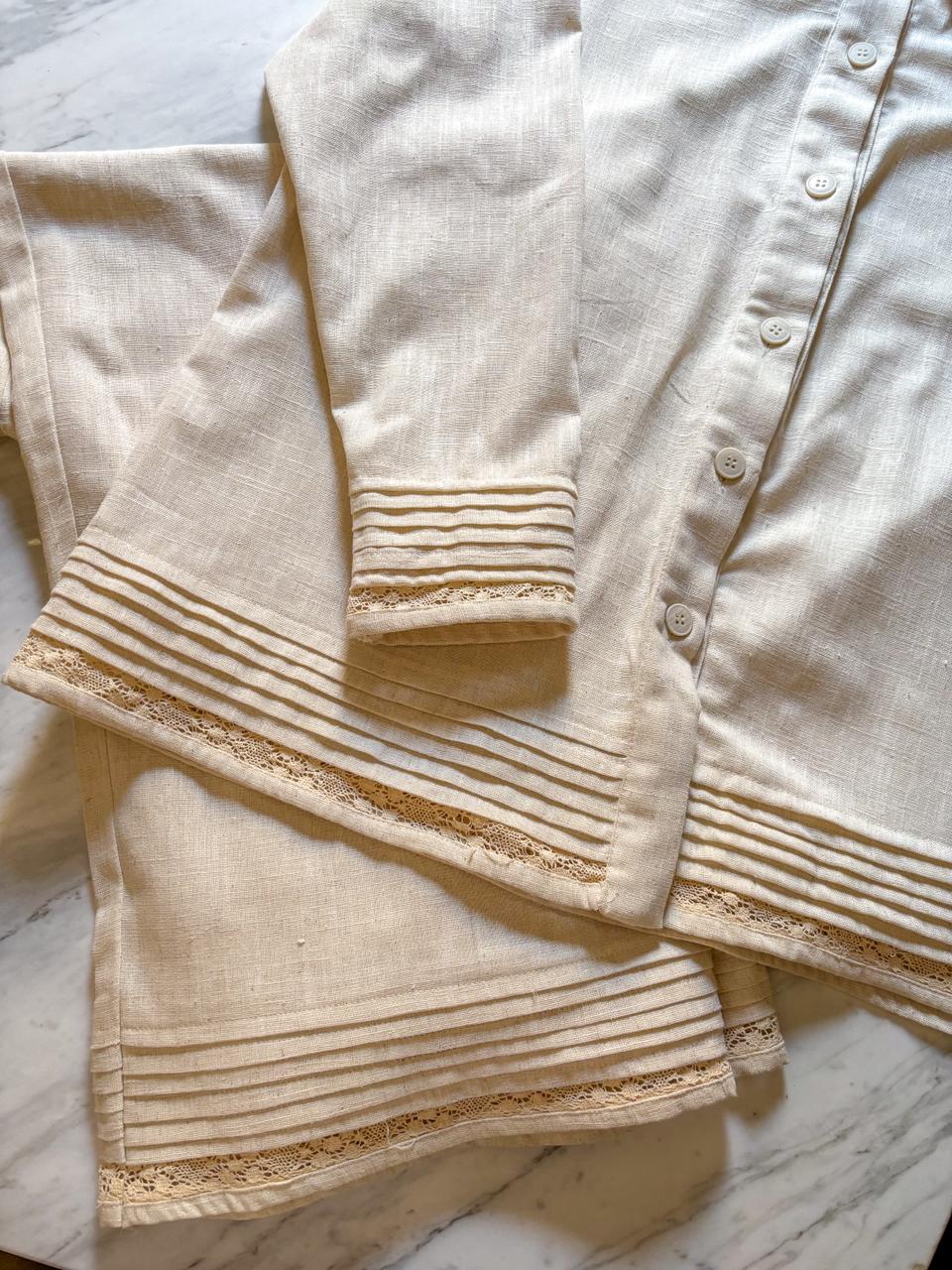 Linen set with lace